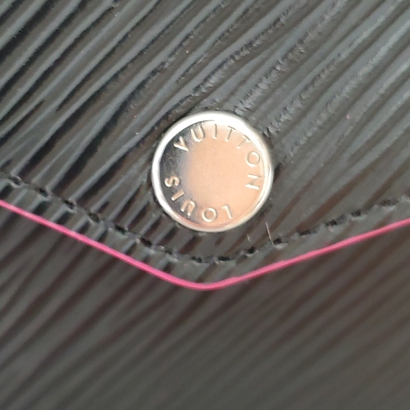 Authentic Louis Vuitton Epi Black Felicie Pochette (SOLD) - Picture 15 of 16